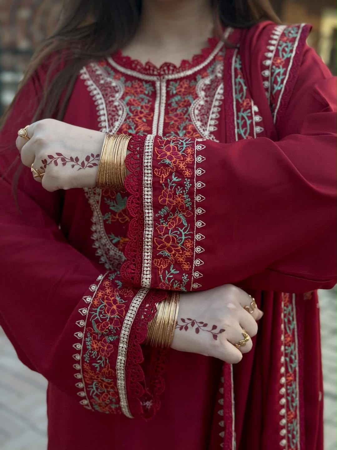 ANEELA'S 3-Piece Embroidered Dhanak Suit – Red