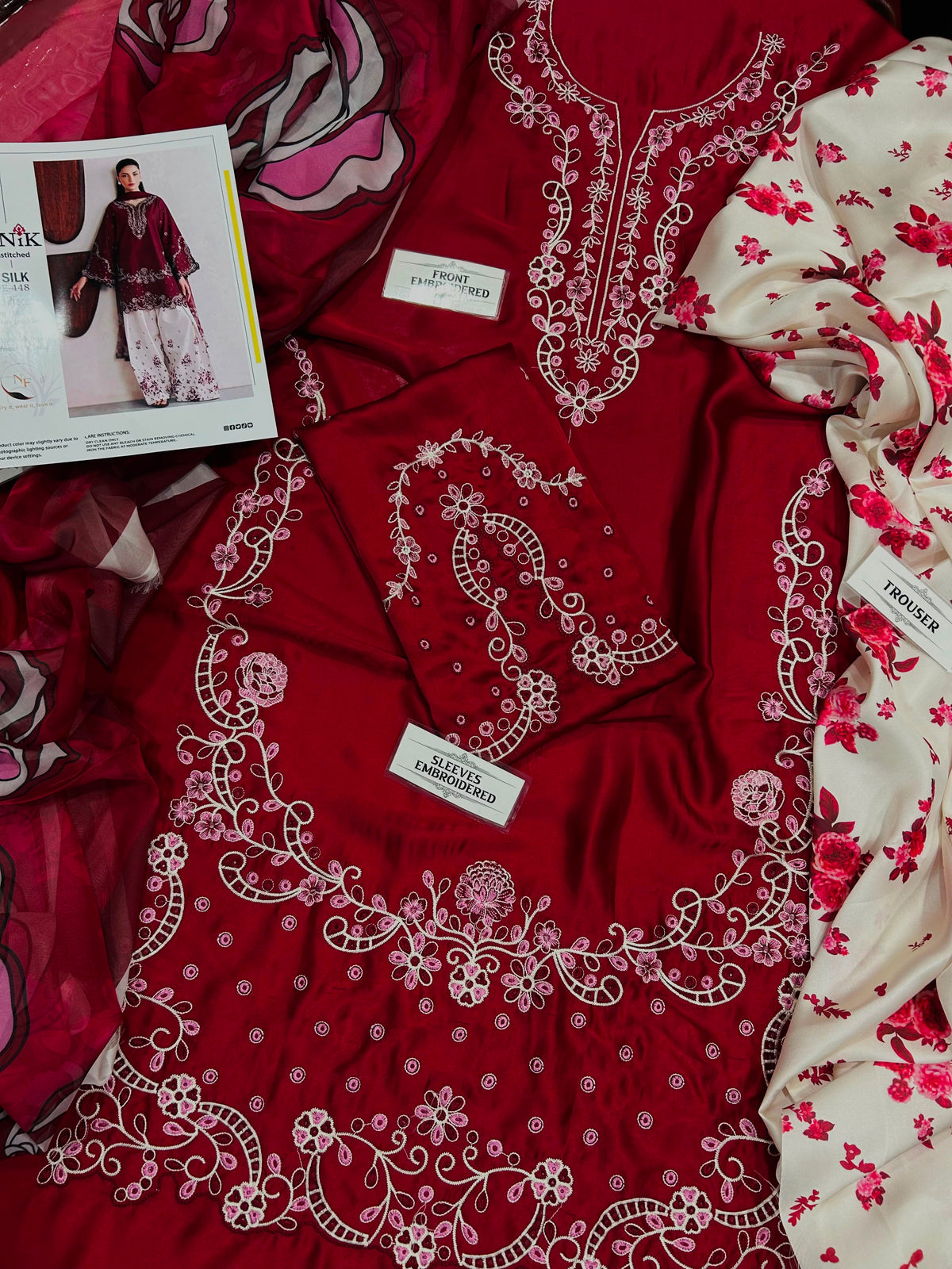 IZNIK 🌸
✨ Luxury Silk 3PC Suit